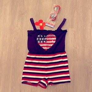 🆕 Patriotic heart shorts romper with red heart shaped glasses Sz 5 F11
